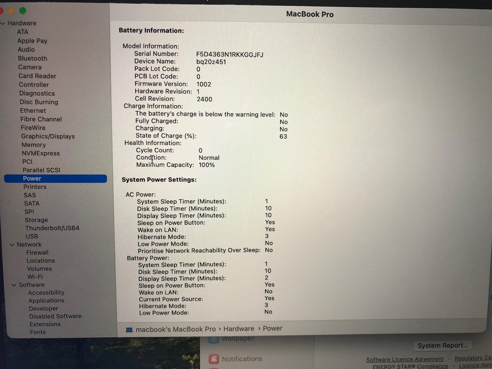 Apple MacBook Pro 13" 2020 M1 (8GB, 256GB, Space Grey)Pristine condition)