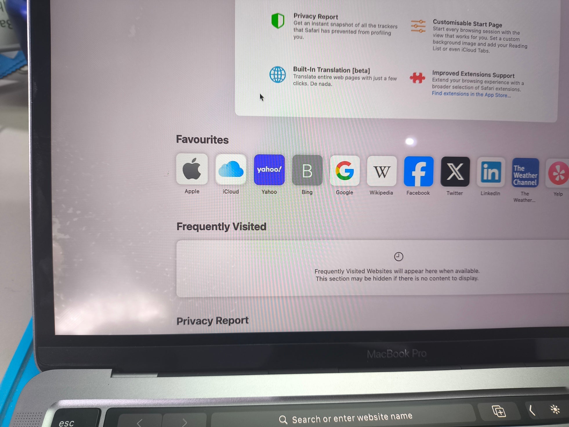 MacBook Pro 13" M1 3.2GHz 8GB / 512GB Silver (A2338, 2020) – Display Backlight Discoloration (Pre-Loved)