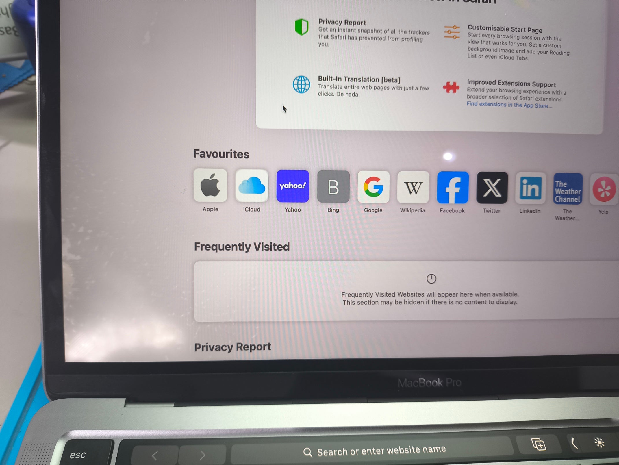 MacBook Pro 13" M1 3.2GHz 8GB / 512GB Silver (A2338, 2020) – Display Backlight Discoloration (Pre-Loved)