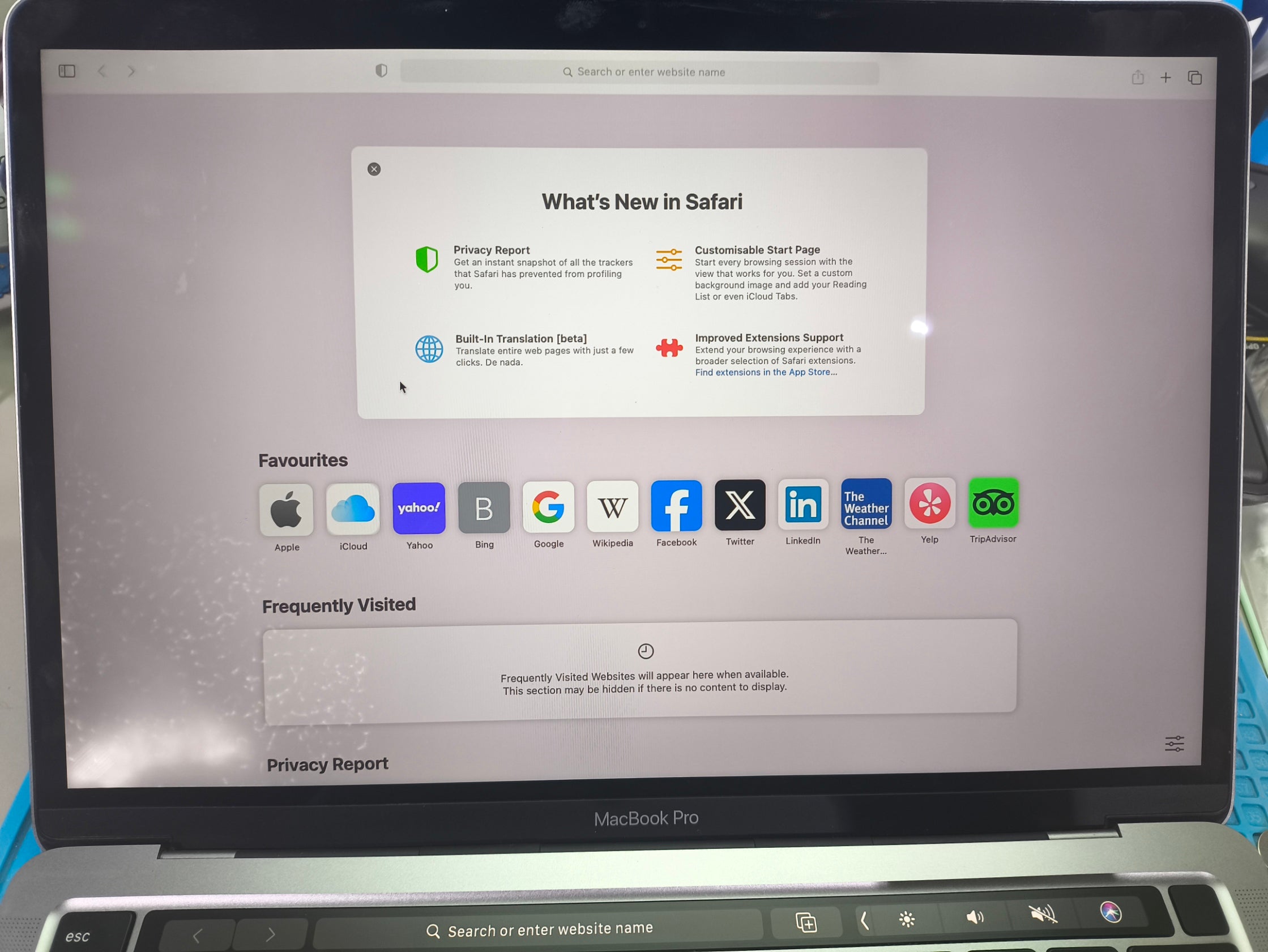 MacBook Pro 13" M1 3.2GHz 8GB / 512GB Silver (A2338, 2020) – Display Backlight Discoloration (Pre-Loved)